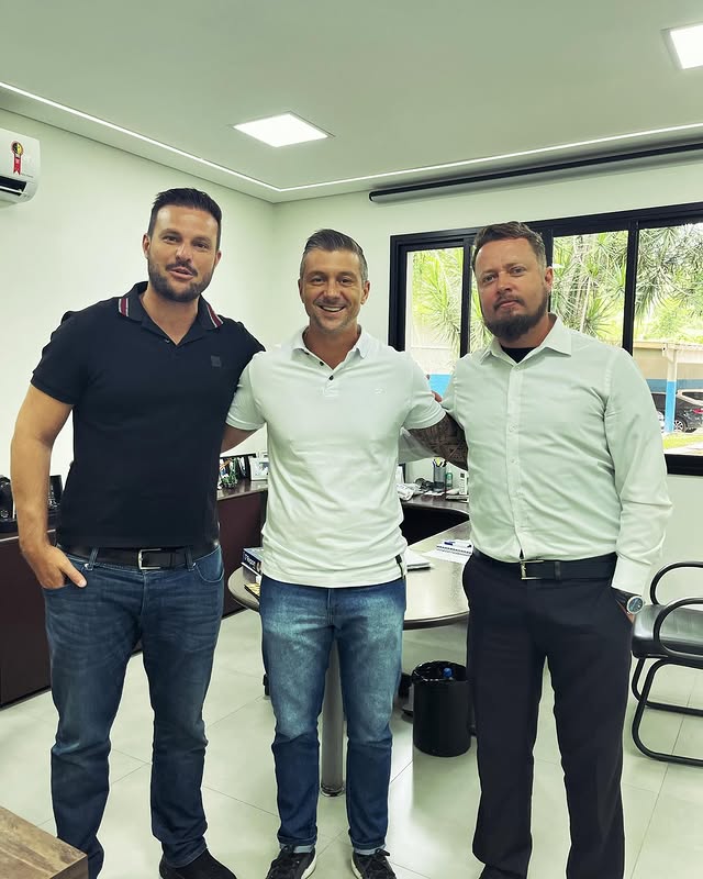 Reunião com Tenente Melo e Vice-Prefeito de Belo Horizonte.