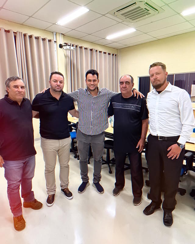 Prefeito Luís Fernando — Conceição dos Ouros (MG).